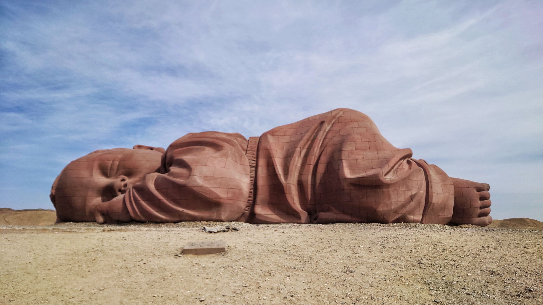 路过瓜州戈壁 围观大型雕塑《大地之子》 巧遇了作者董书兵老师
