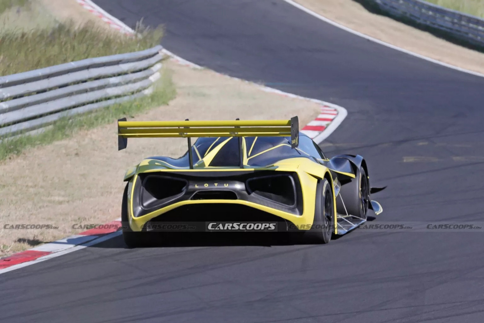 路特斯(lotus)evija x 在纽伯格林赛道.