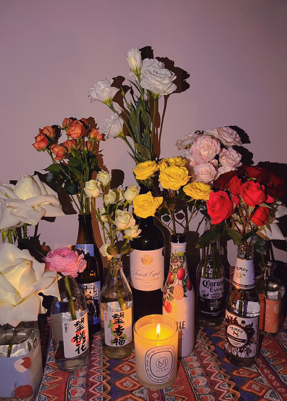 酒瓶插花|给自己营造一个浪漫的小角落94  是微醺过后的浪漫.