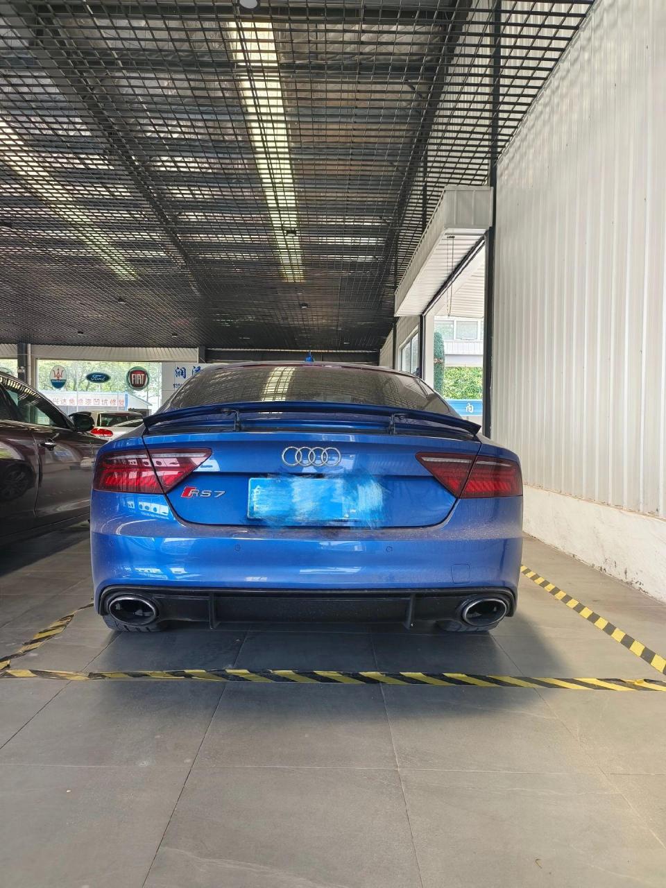 rs7sportback尊享版图片