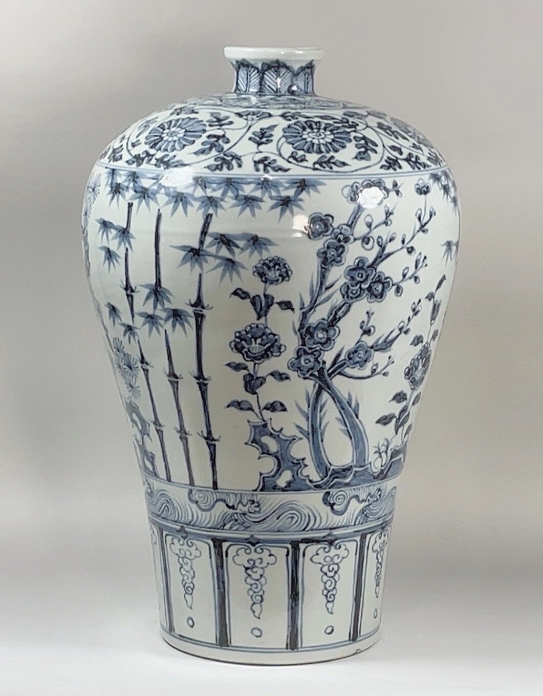 明洪武青花松竹梅图纹梅瓶.@草莓园长种草莓的动态