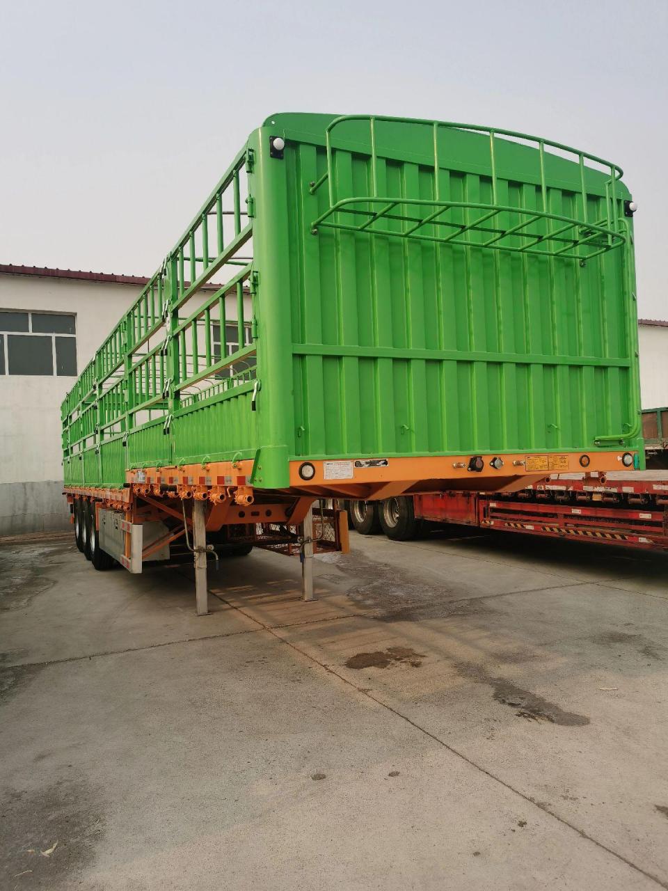 8米高仓栏鹅颈半挂车,中集华俊厂配盘刹