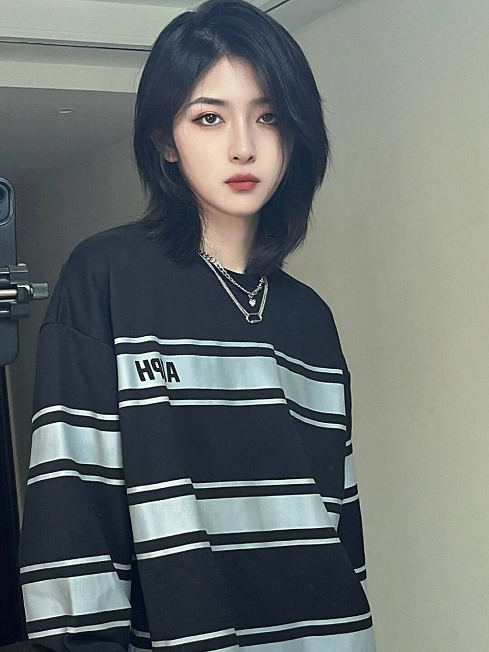 太喜欢了～酷飒感十足瘦脸 发型长度中长发锁骨位置,女生不能错过的酷