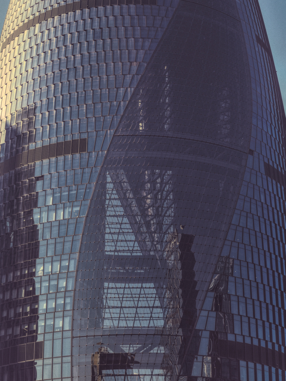 北京华为新总部丽泽soho 一层大厅可以进去拍照,出示健康即可 还有