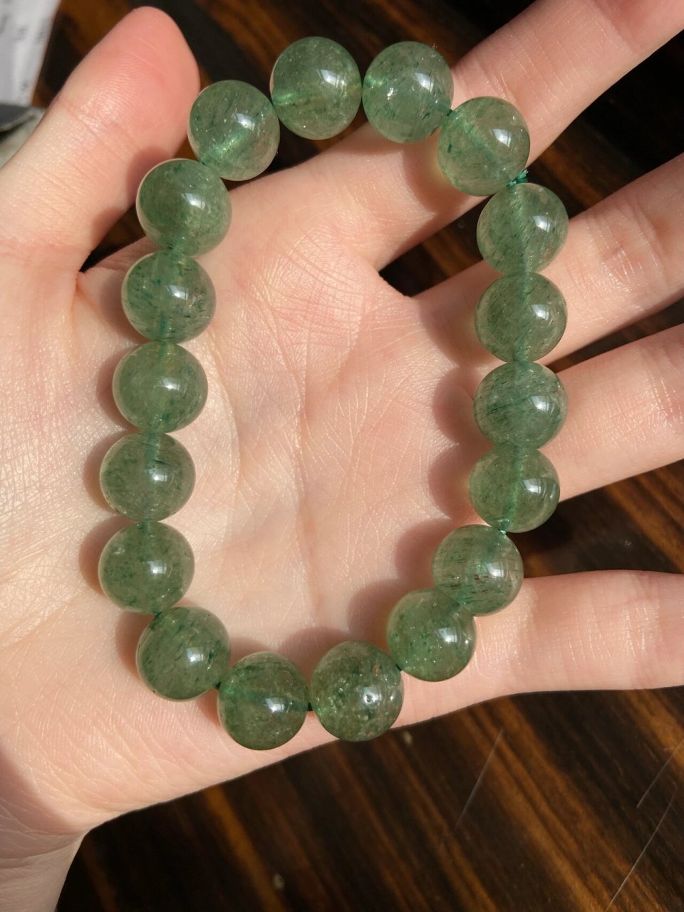 绿草莓晶～天然or人工?