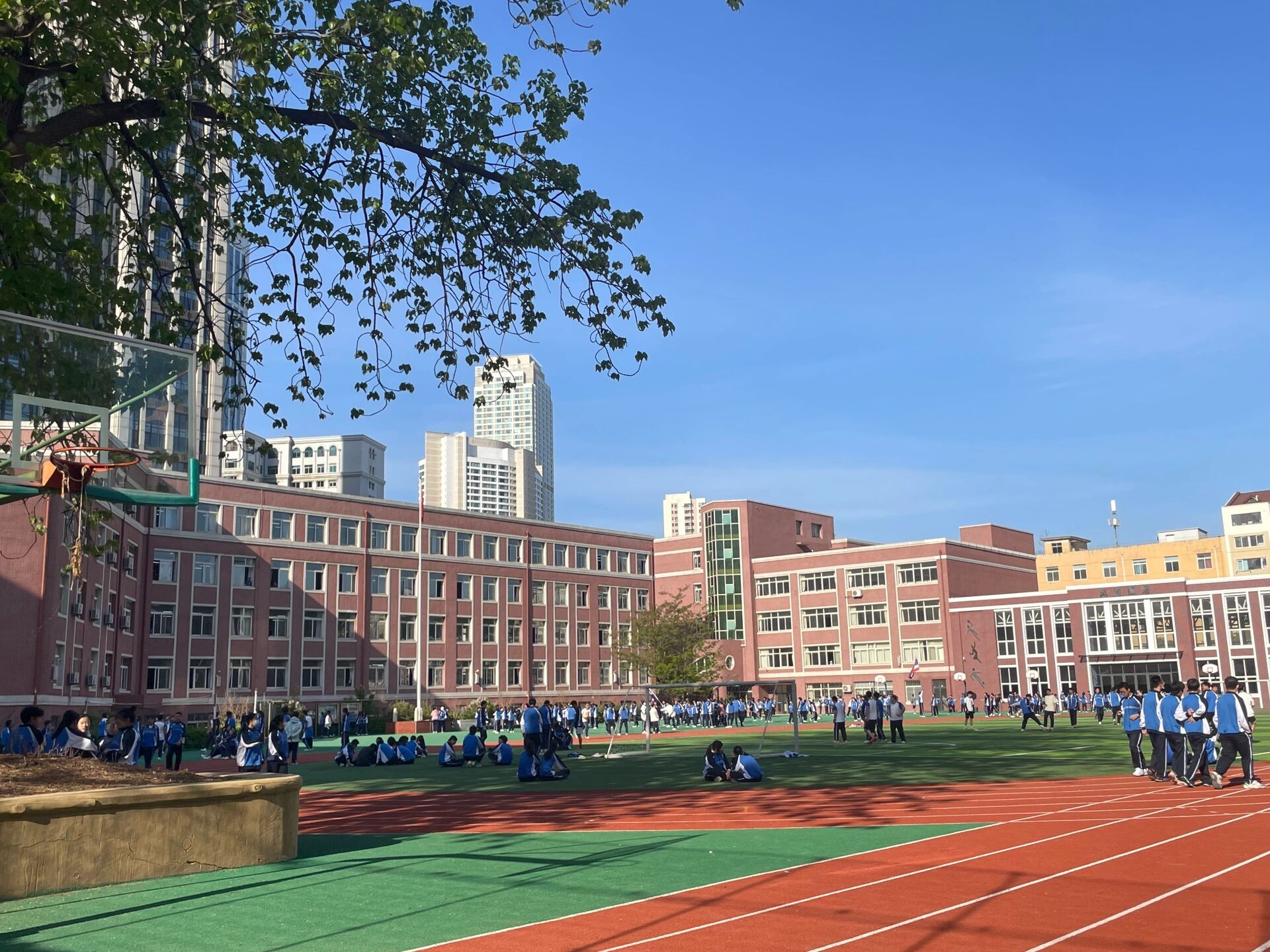 欢迎报考大连市第十六中学