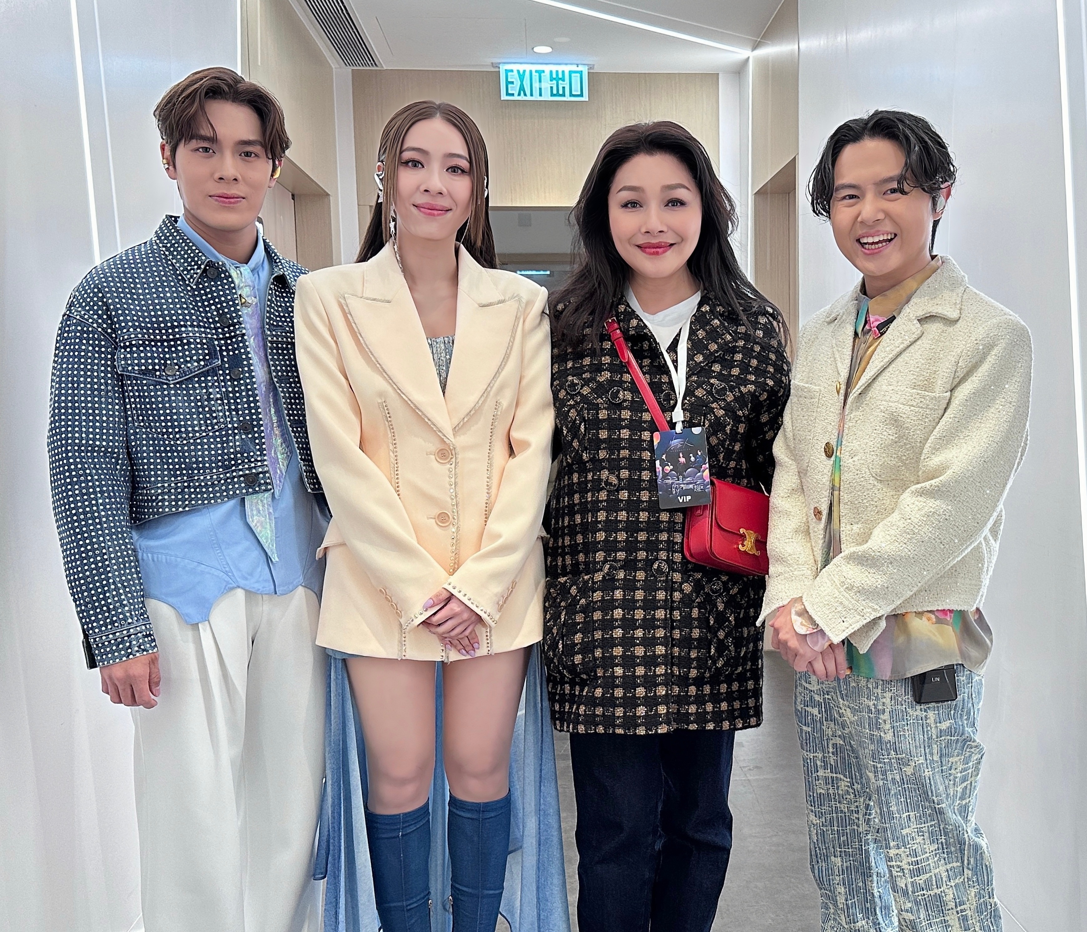 告五人世界巡回演唱会香港站,high爆整晚,云安和犬青