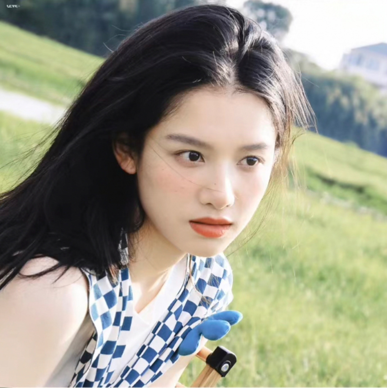 张婧仪头像 公主好美95