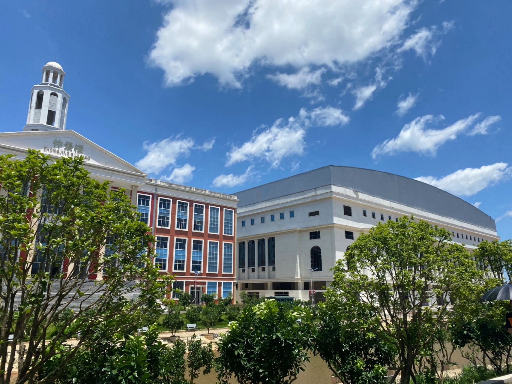 湖南中医药大学湘杏学院 出完分数的宝宝们应该都在纠结怎么报志愿吧