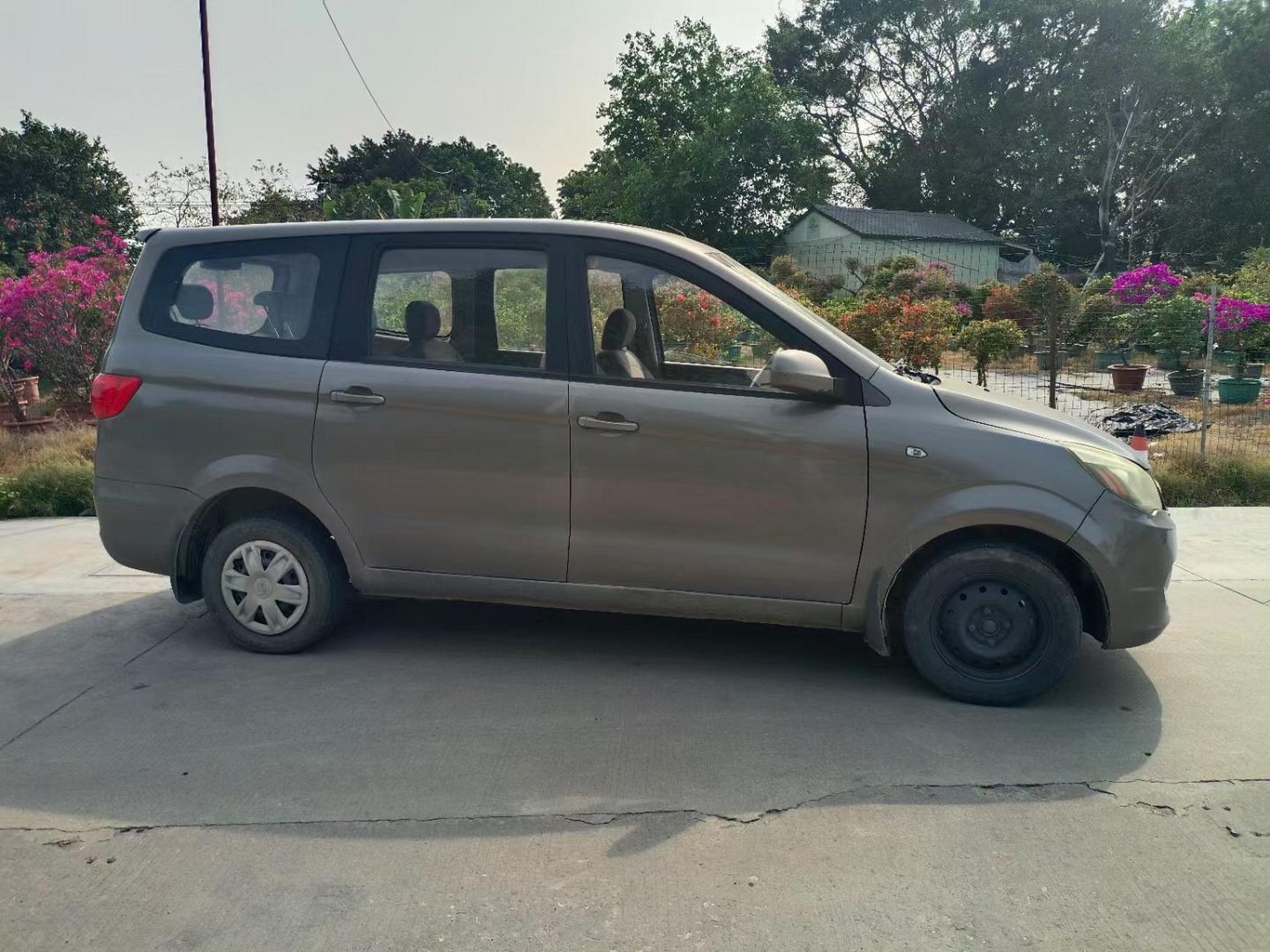 2015年入户:昌河铃木7座面包车,1.