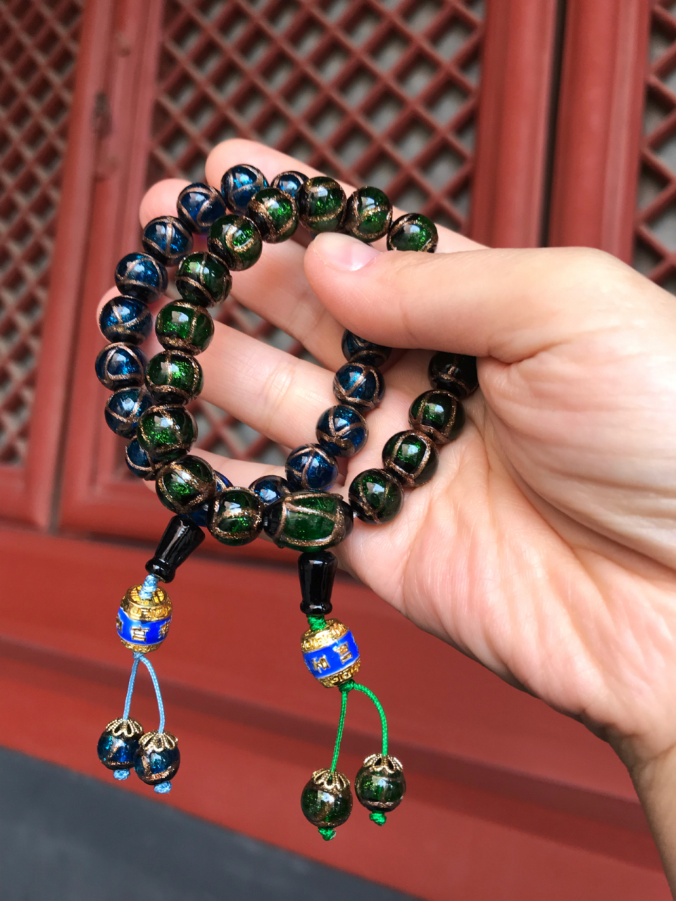 雍和宫香灰琉璃手串最强攻略 把攻略分享给可爱的宝宝们,希望大家能都