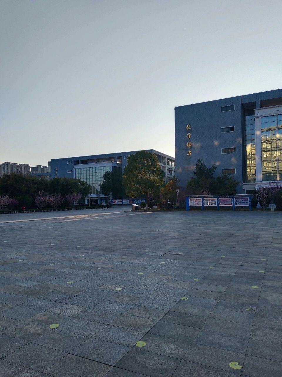 安庆职业技术学院😬😬 你的大学去哪了?