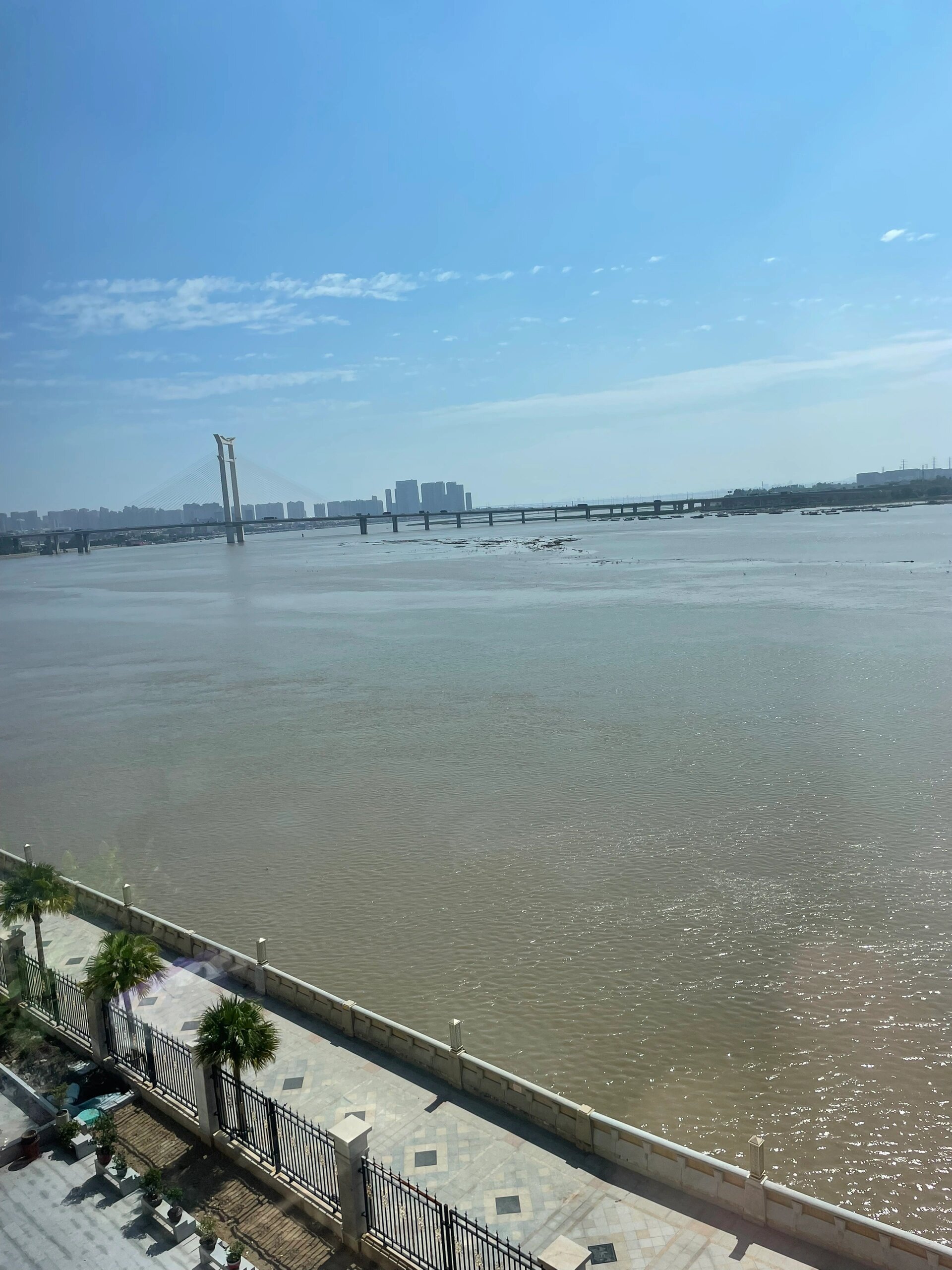 天气凉爽的泉州