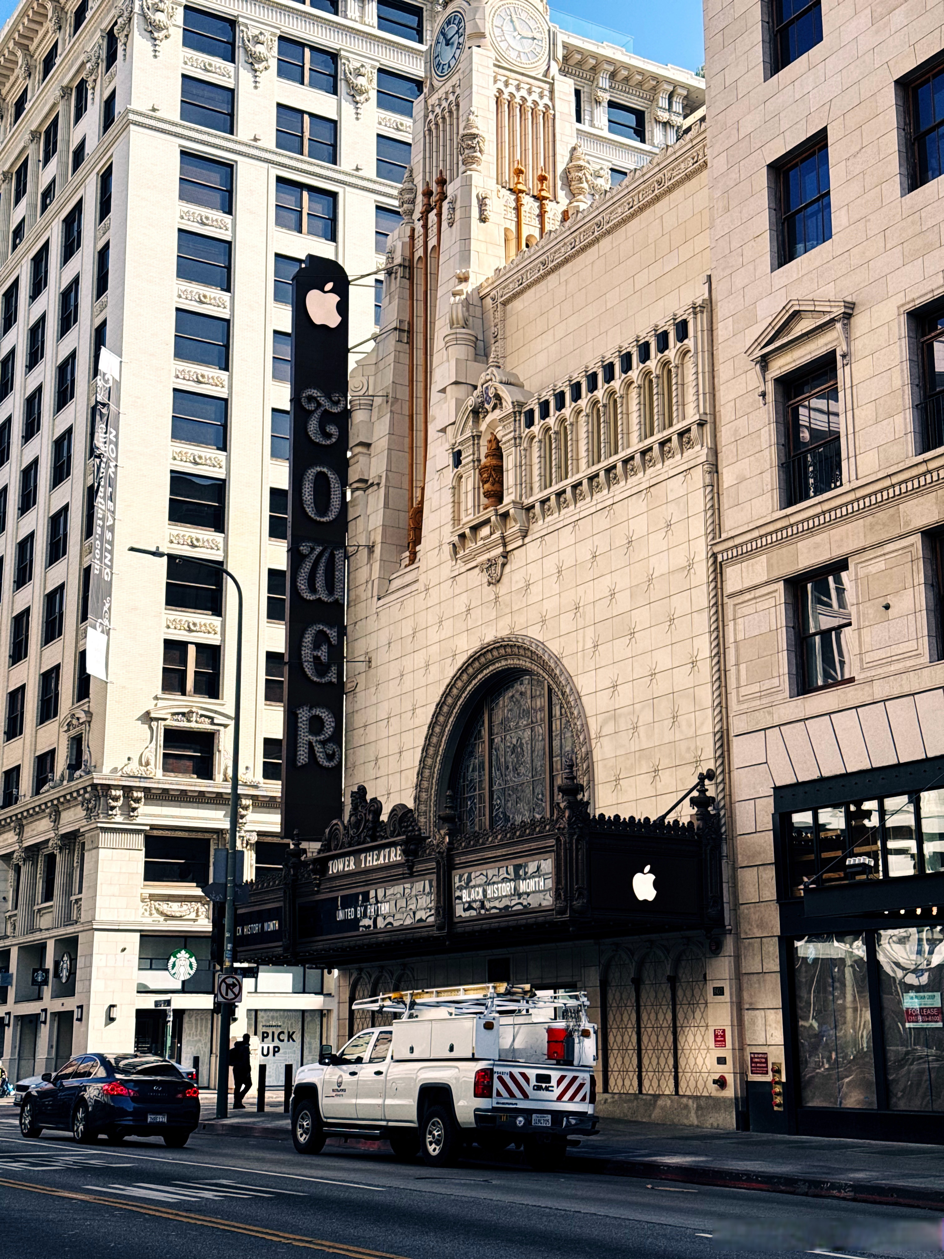 准备返程,打卡了下apple tower theatre