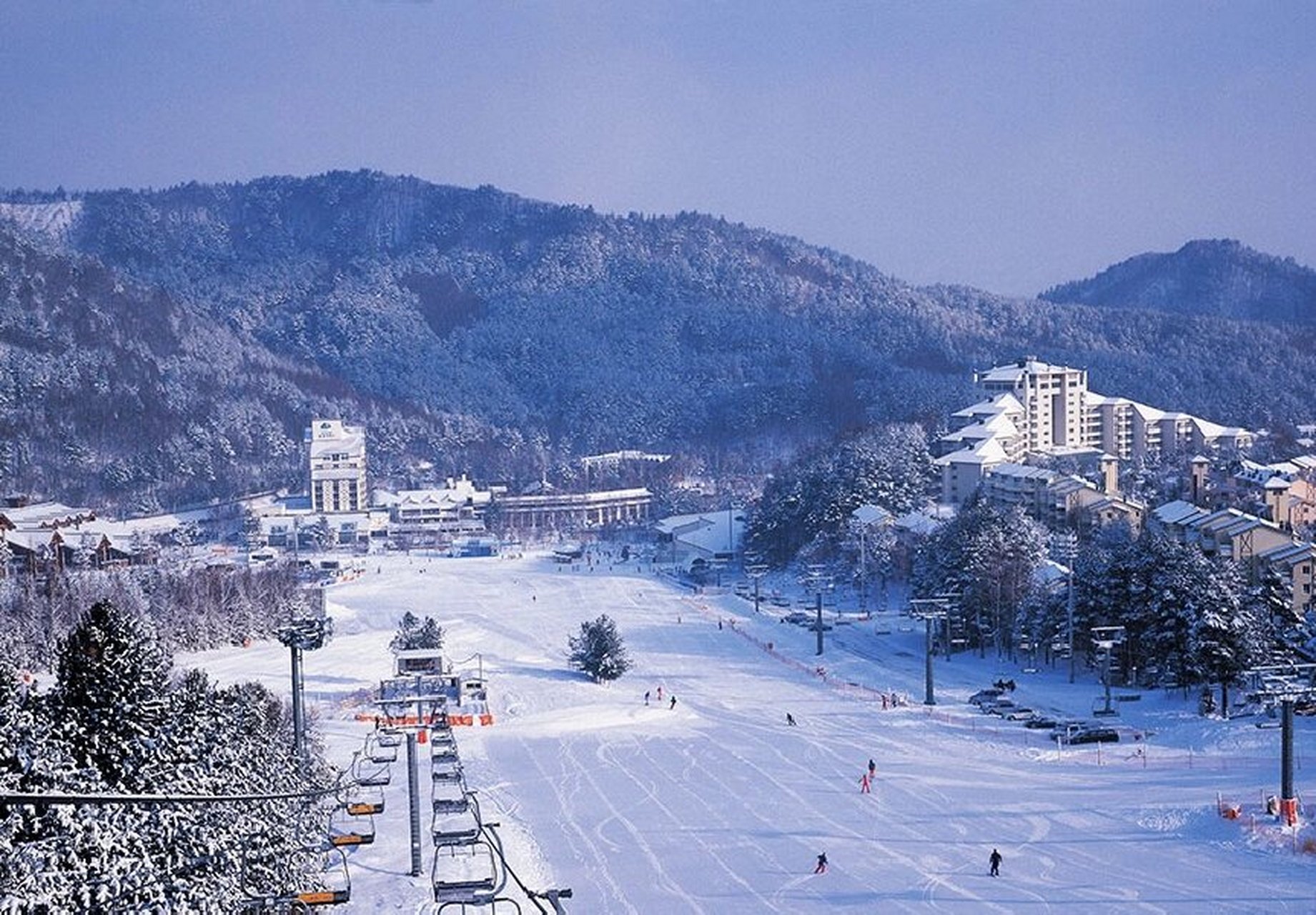 平东社滑雪场图片