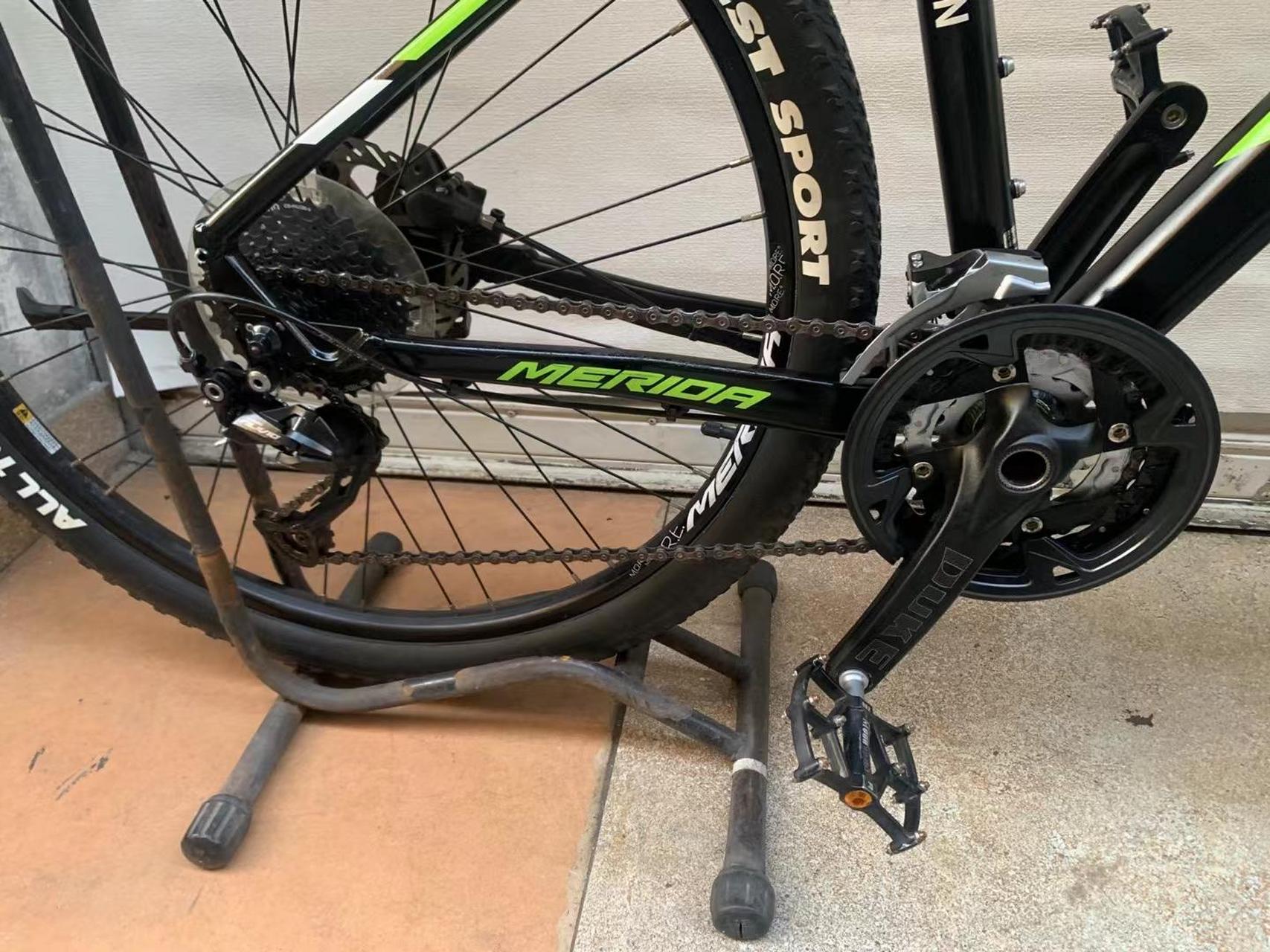 美利达公爵600,特价1800配置禧玛洛27速油压碟刹,原装线控锁死前叉,17