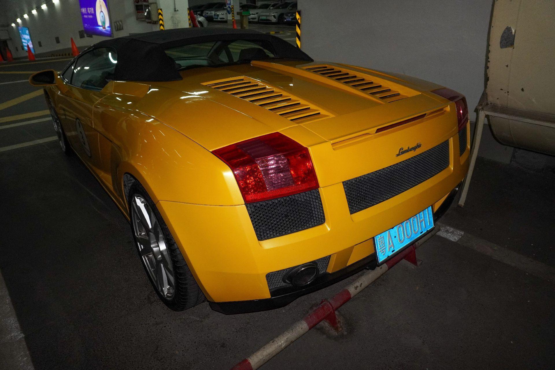 兰博基尼盖拉多敞篷 初代gallardo spydergallardo从2000年开始设计