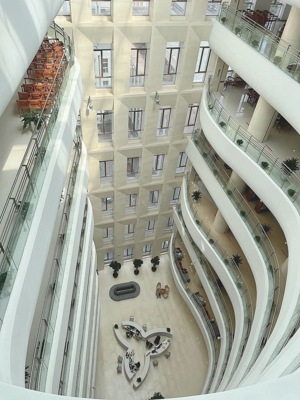 兰州|甘肃省图书馆 新馆 甘肃省图书馆新馆区终于开放了 地上共九层