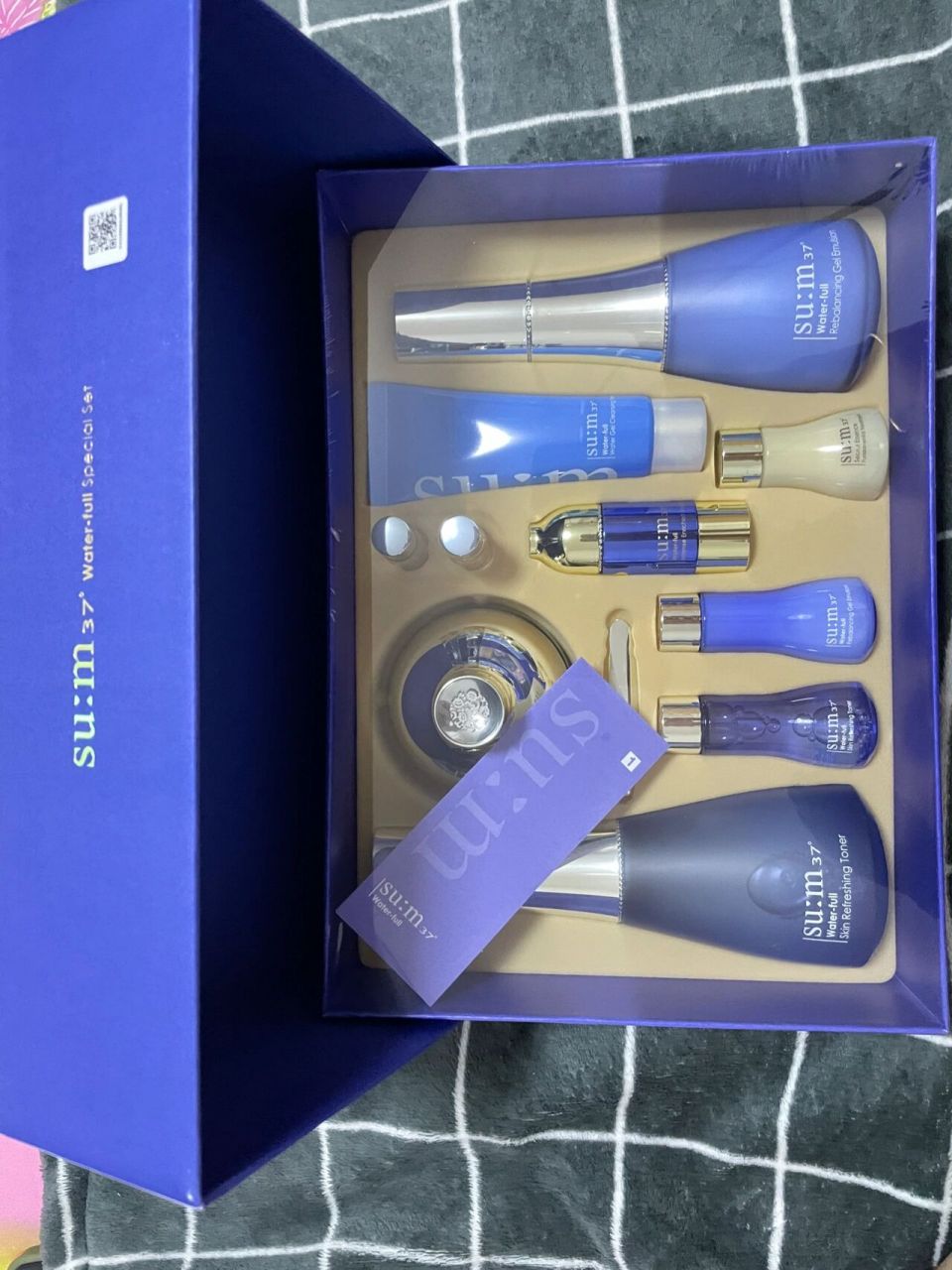 韩国苏秘sum37度呼吸套盒 韩国苏秘sum37度呼吸套盒 惊喜水分套盒水乳