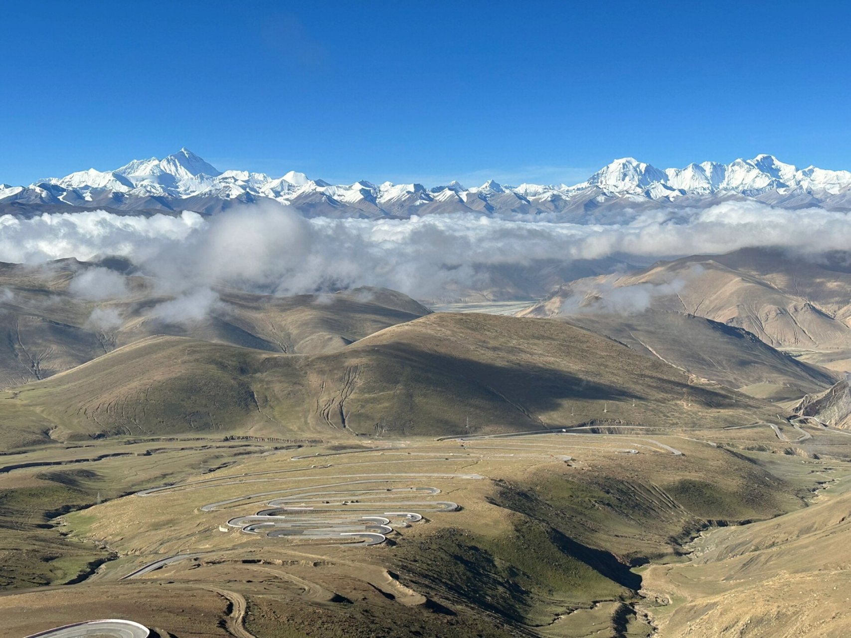 加乌拉山口观景台图片