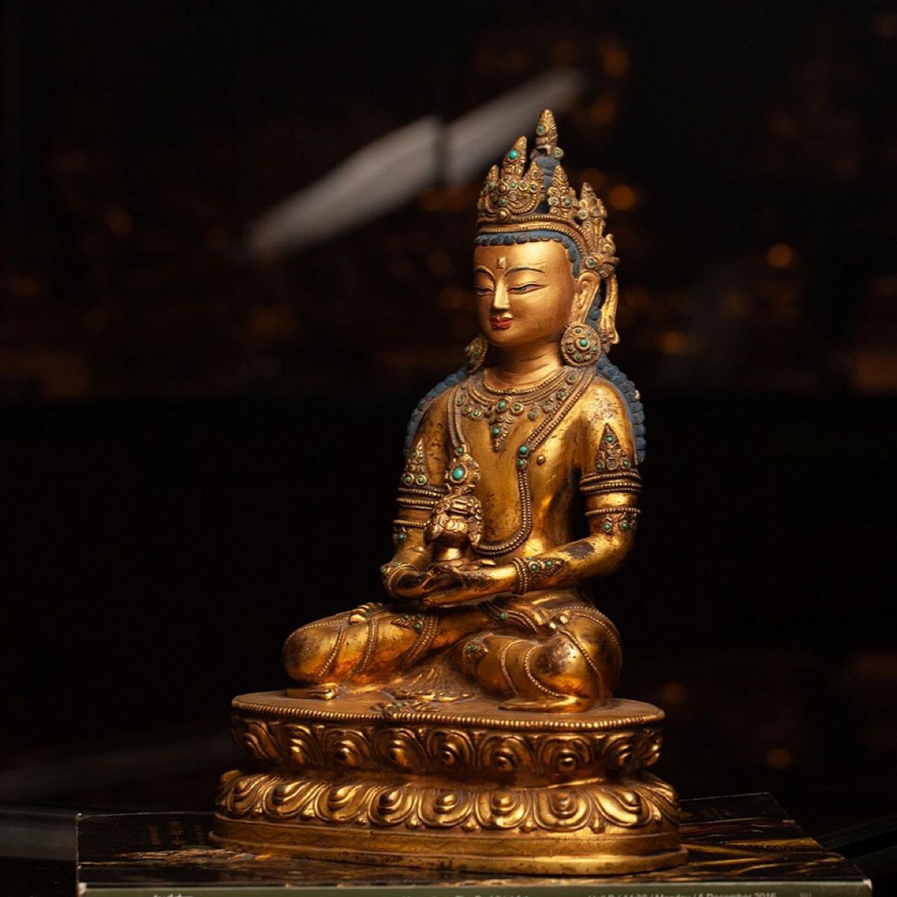 明代铜鎏金无量寿佛 尺寸高约29cm