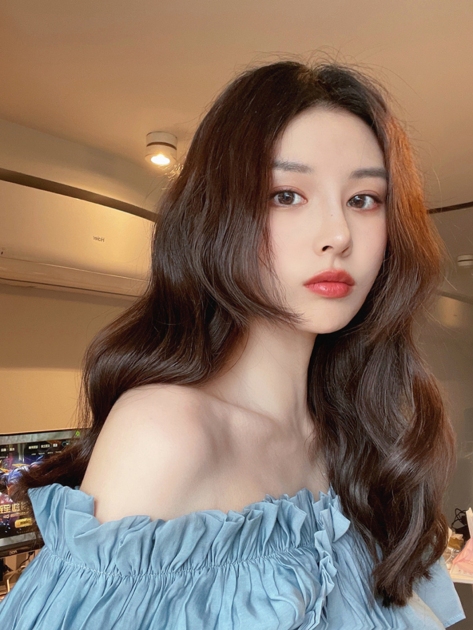 公主切 卷发 难得自己卷头发 手艺可还行[笑哭][笑哭] 	 用的潘婷三