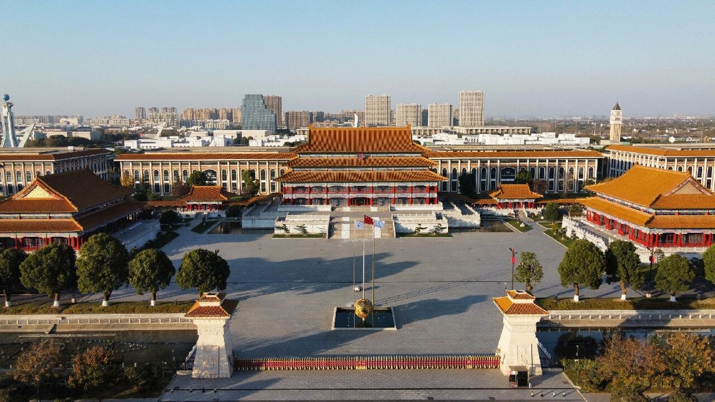 泰州扬子江药业被网友们誉为上班就是去上朝 万万没有想到,我在一年多