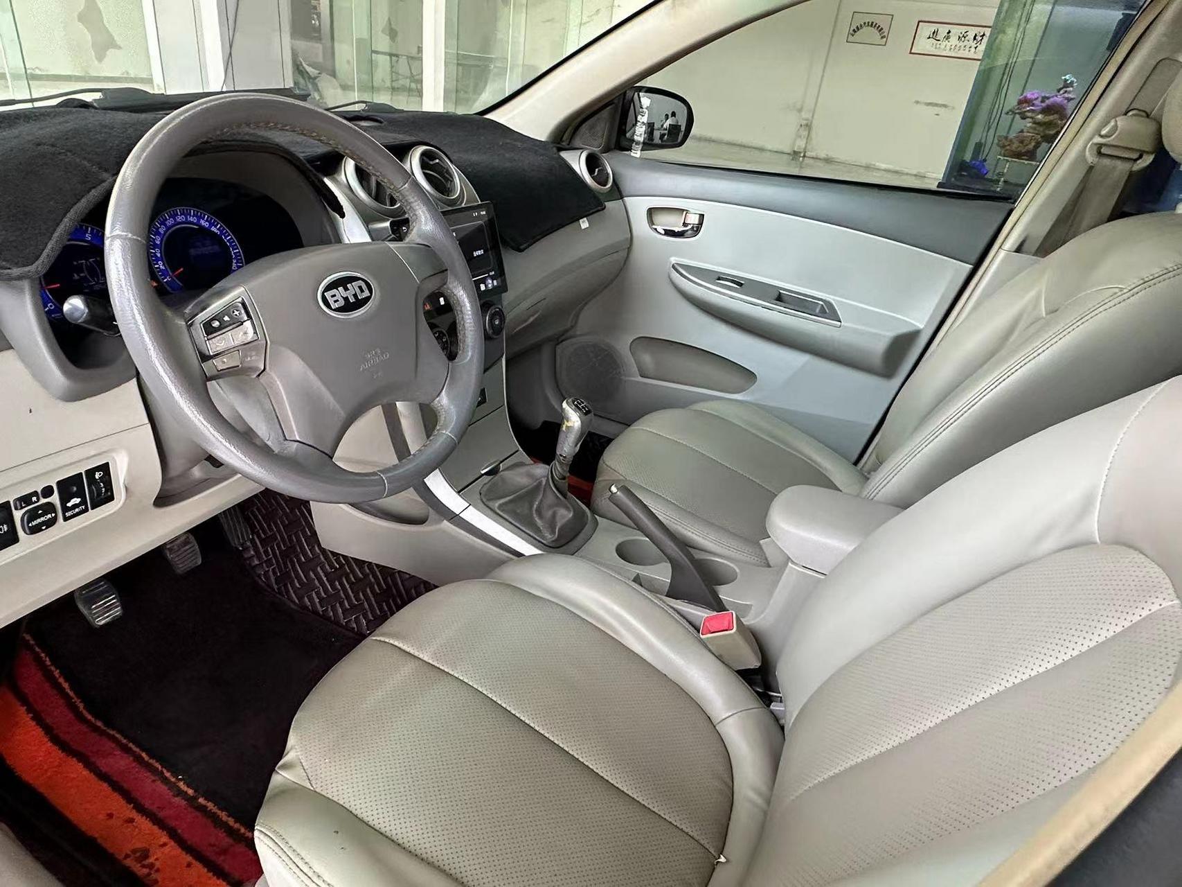 10年比亚迪g3,1.5手动,内饰清爽,车况精品,几千块直接来干走