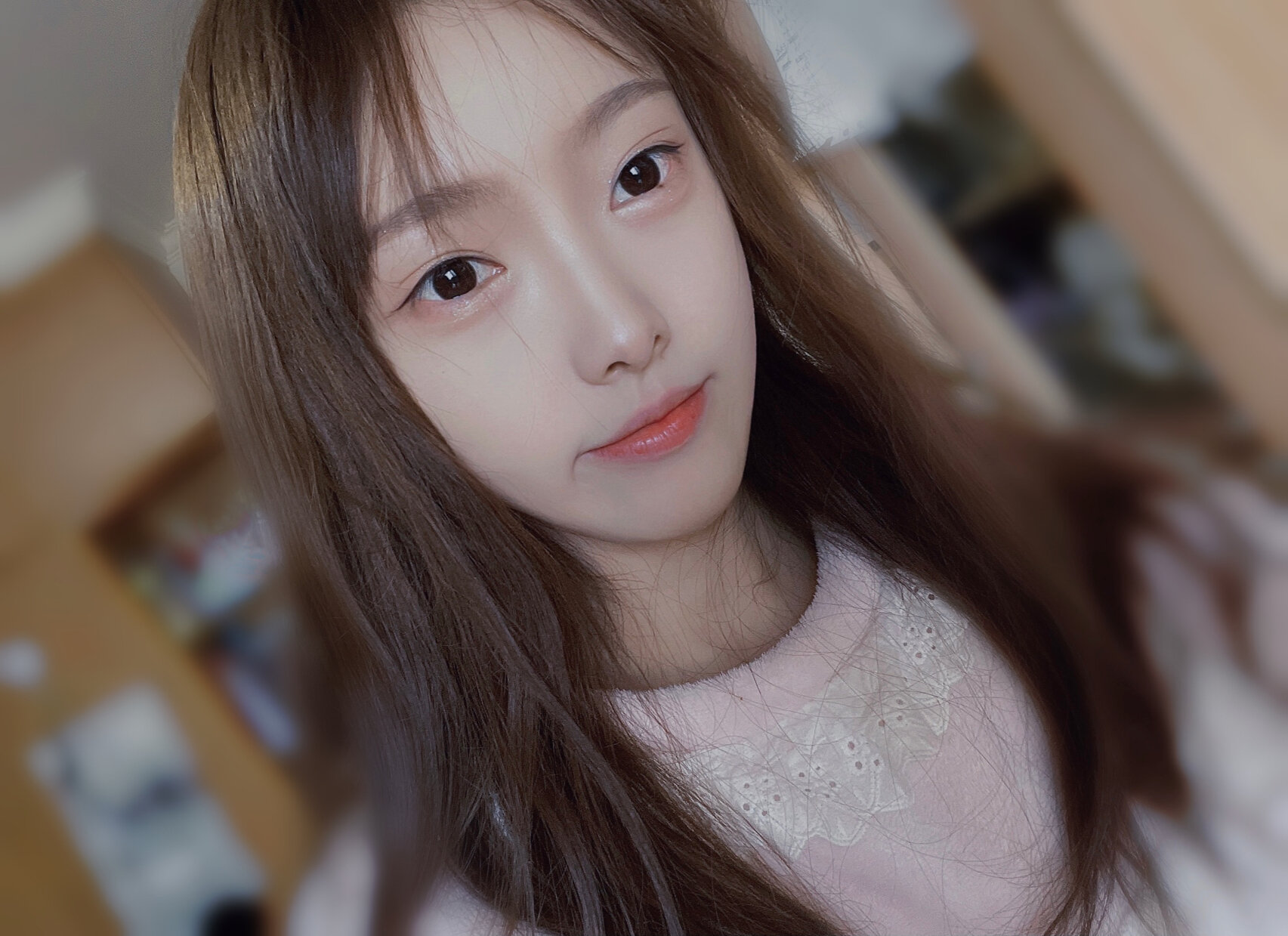 开扇形双眼皮我觉得是最好看的双眼皮 又清纯又可以妩媚很有古典门