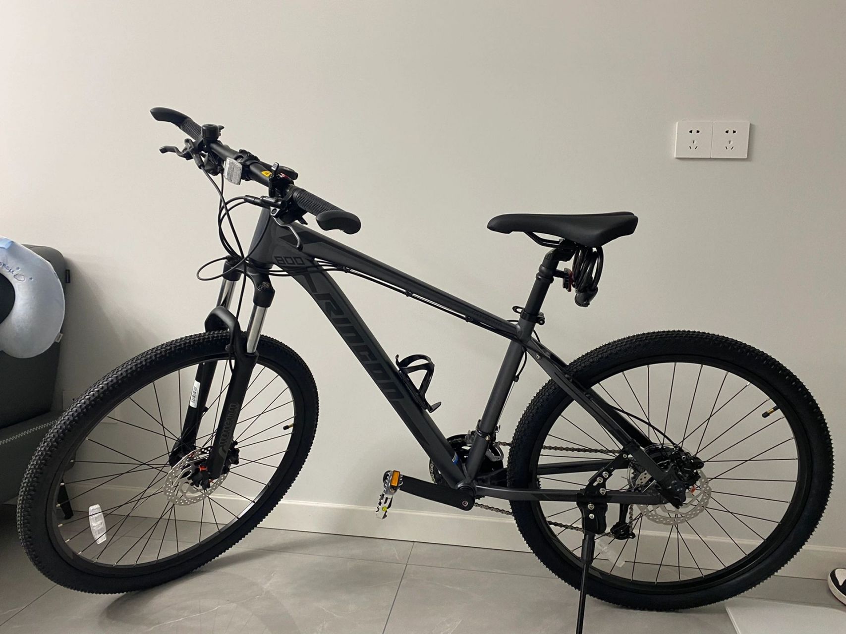 捷安特刺客800 骑了几天共享单车的我  自信的入手了爱车 通勤上班第