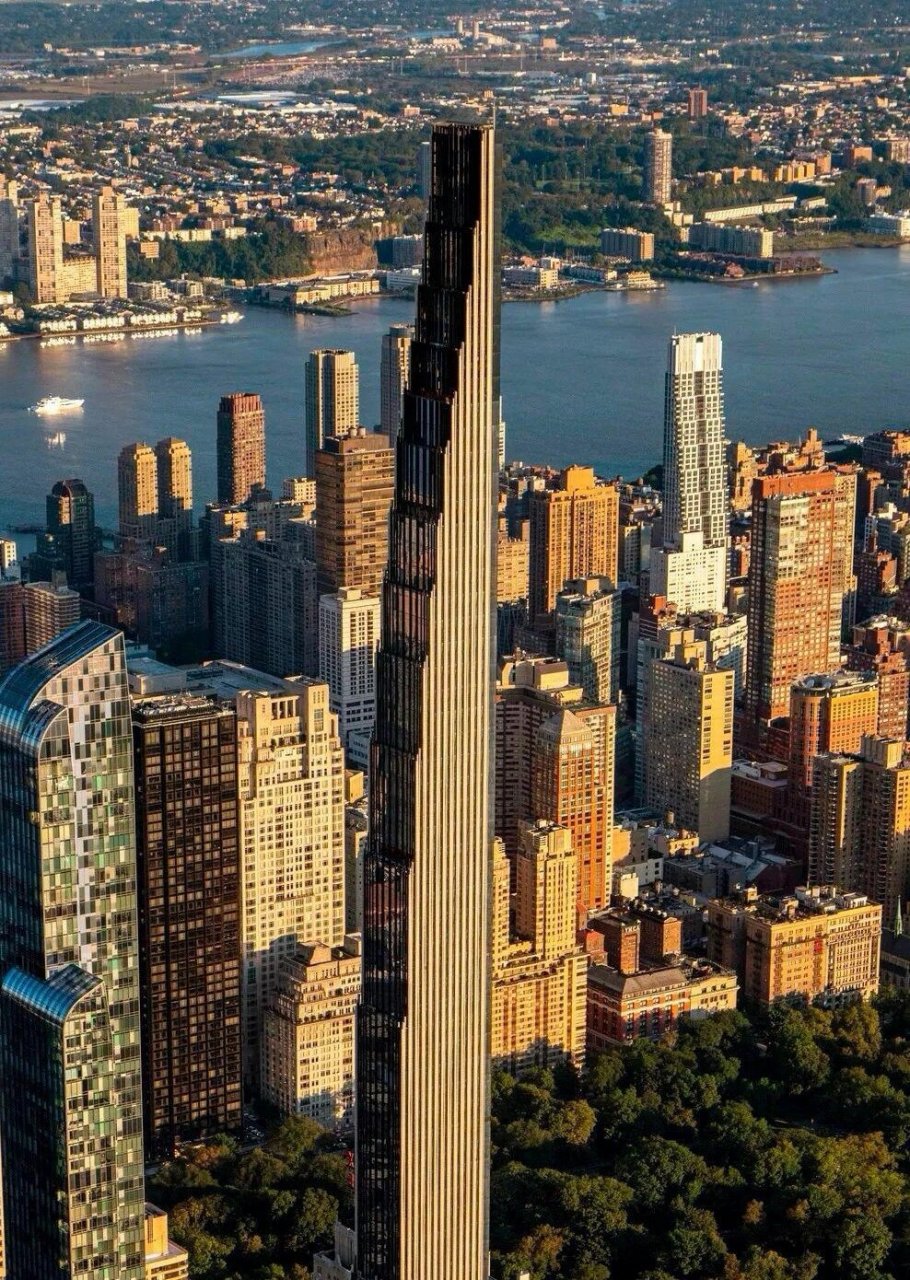 纽约 | 施坦威塔 由shop建筑事务所设计的纽约施坦威塔既是超高层