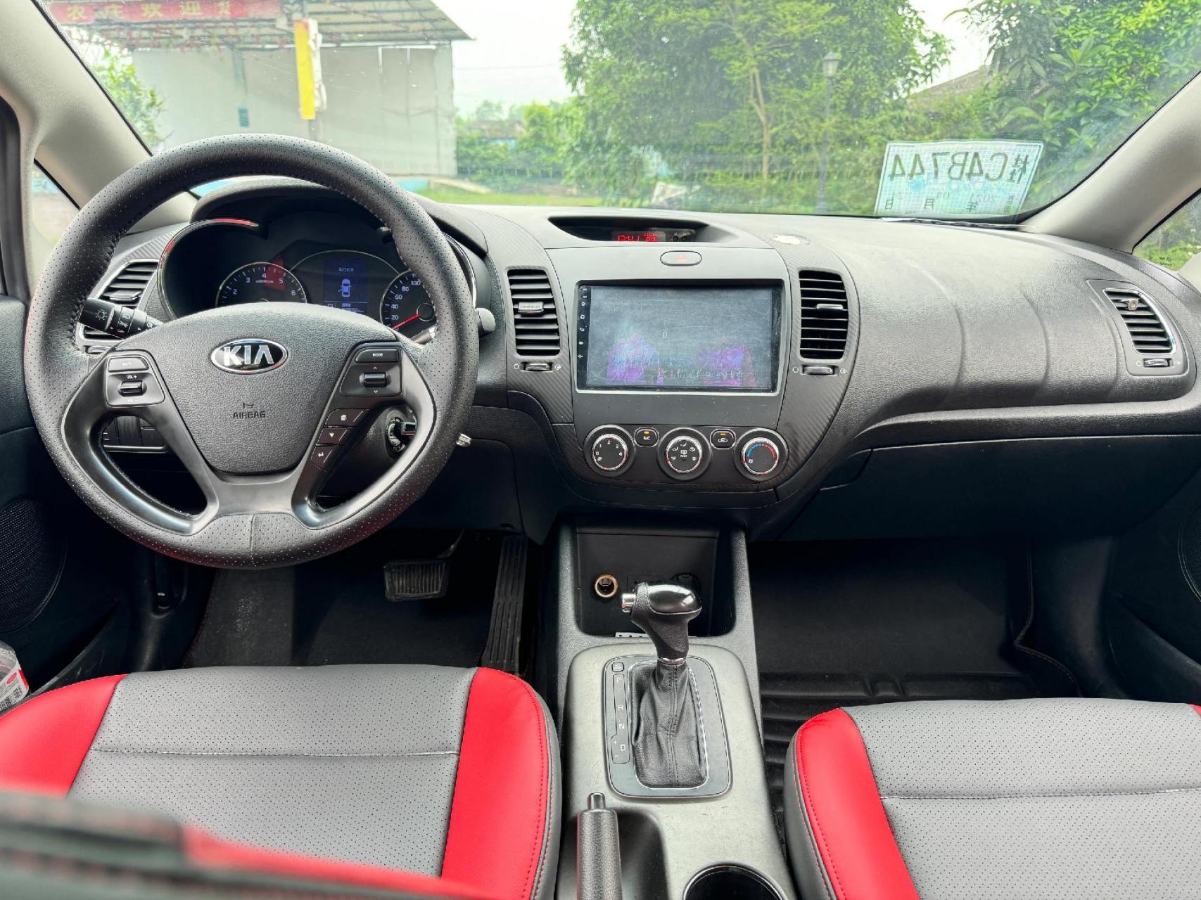 刚刚到店16年起亚k3极品车况,,1.