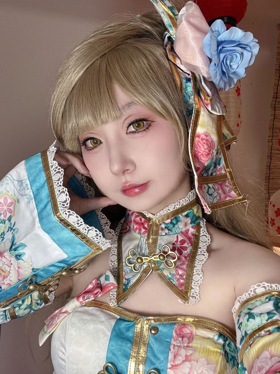 南小鸟 是小鸟的旗袍觉醒~ 妆造场地都是 妆画得真的好萌0606