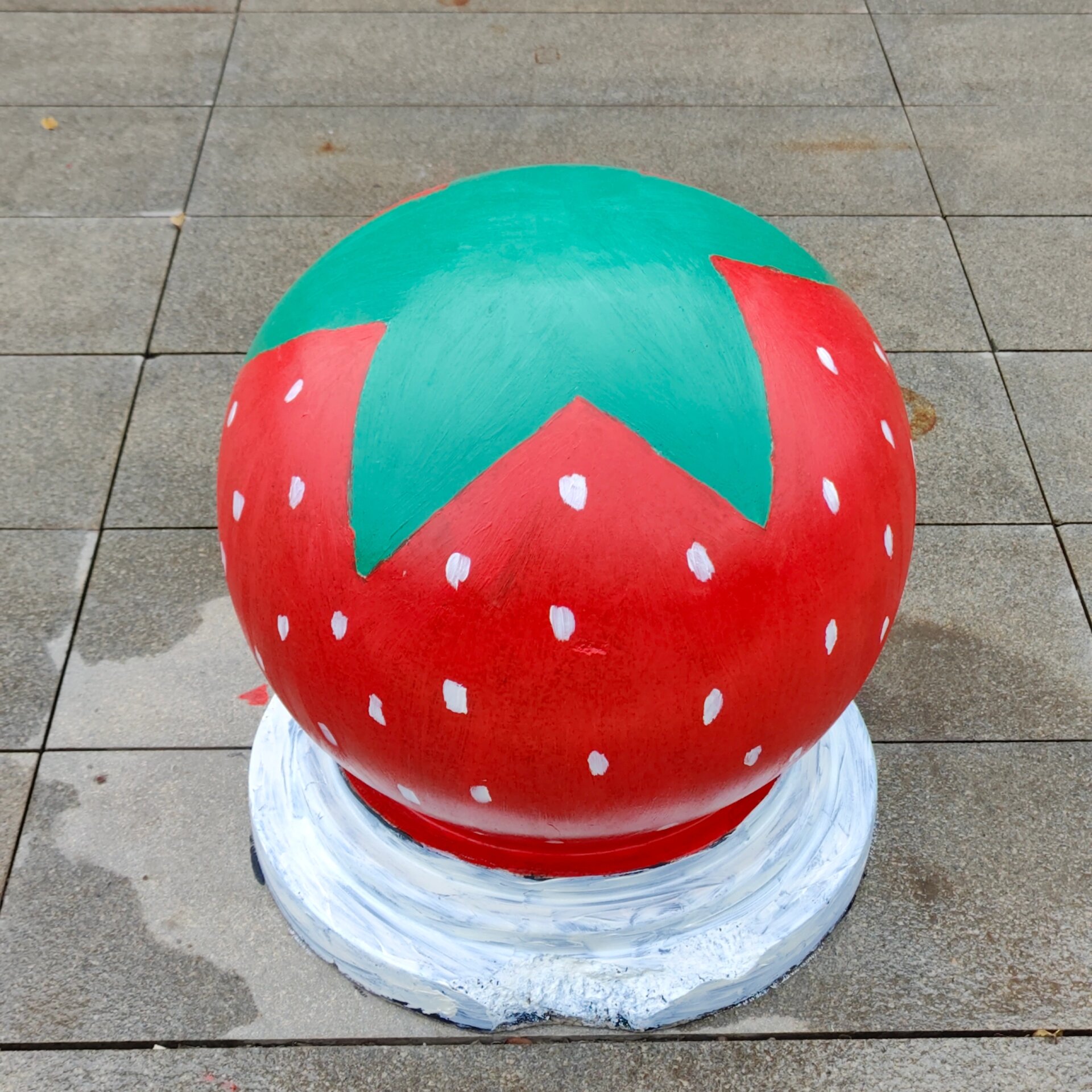 石墩子绘画 浅浅的给石墩子变个装