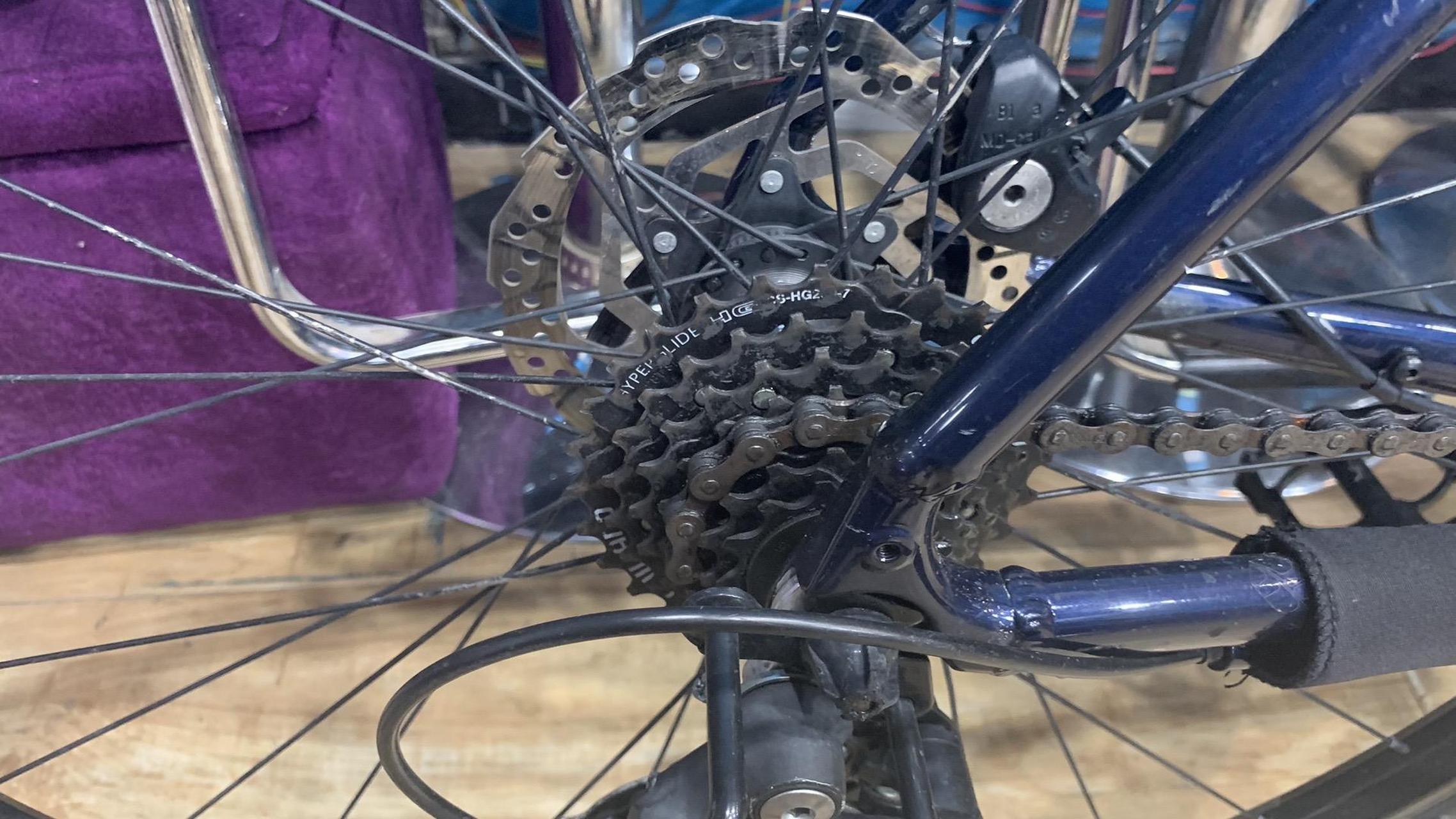 ucc索尼克se公路自行车 公路车, 去年九月份的车,嘎嘎新,轻微划痕,超