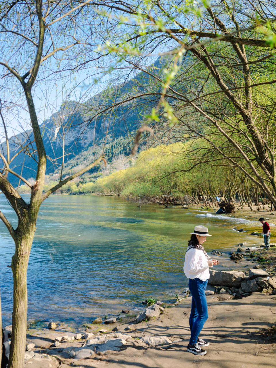 在宜昌打卡超美"洱海"平善坝 位于湖北宜昌西陵峡口的平善坝,自带一种