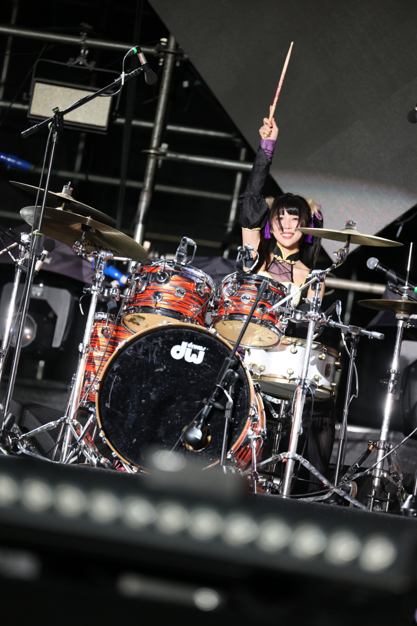 前天云南保山万人体育馆演出耶09 #曾冬灵