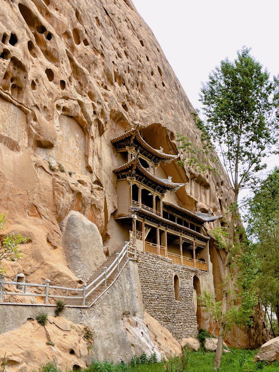 古迹漫步| 马蹄寺千佛洞 神秘不开放的8号窟 马蹄寺石窟群位于甘肃省