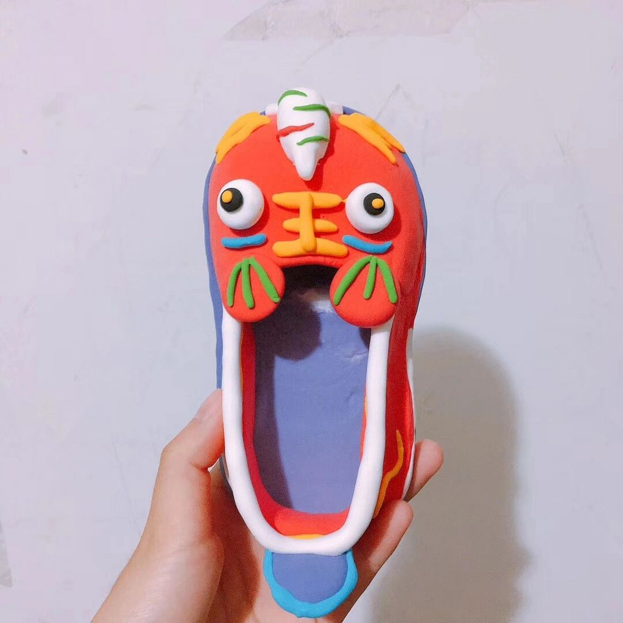 小时候的中国传统文化——粘土虎头鞋手工