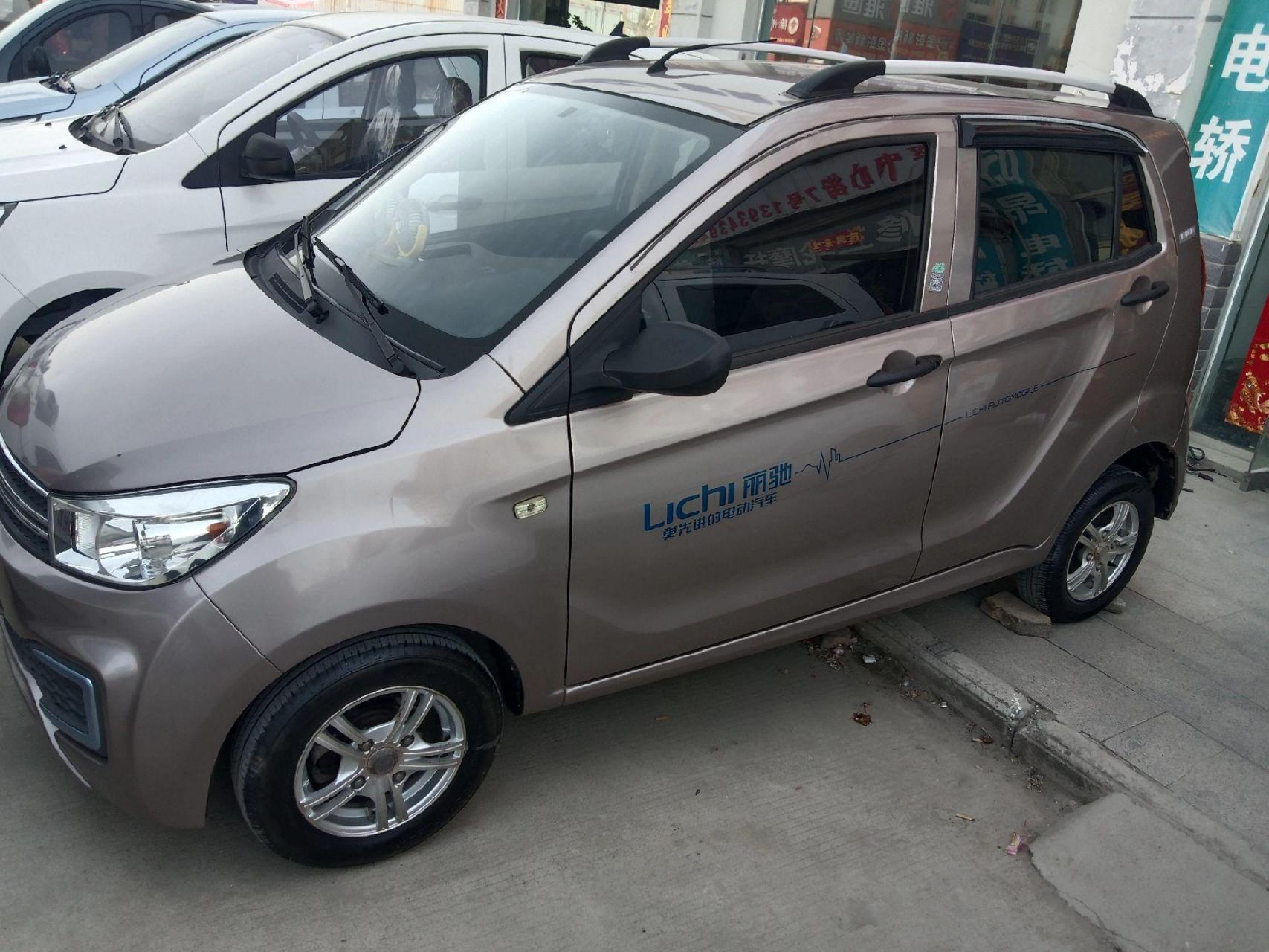 丽驰v6,油电两用,全新六块110a大电池,续航100公里左右