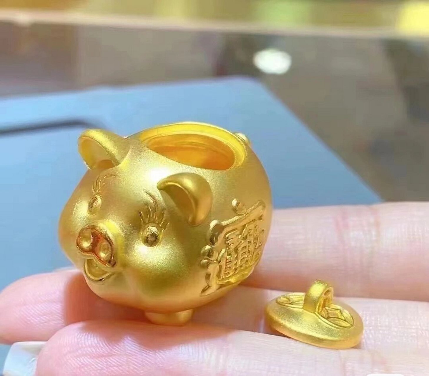周六福小金猪来了96克重10～40克 小金猪来了96克重10～40克
