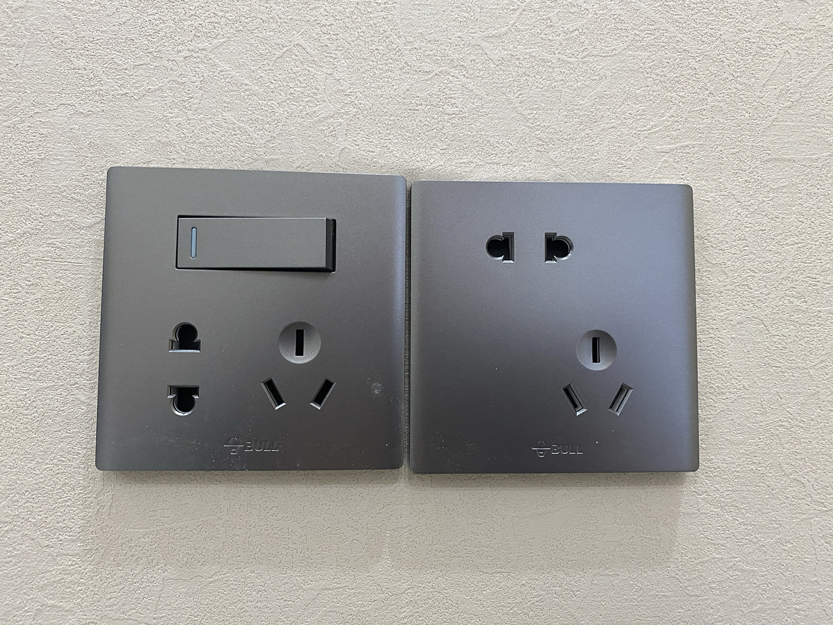 124平 全屋开关插座 公牛g25(附清单) 选择开关插座的时候,在g28和g25