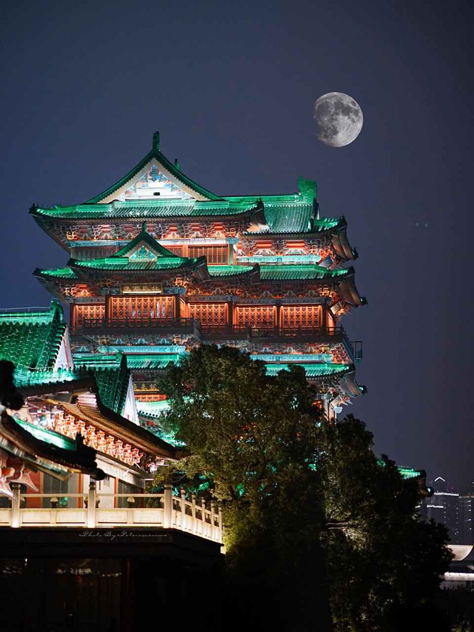 南昌拍照|滕王阁的夜景拍照指南请收下 7-8年前爬过一次 只记得景区很