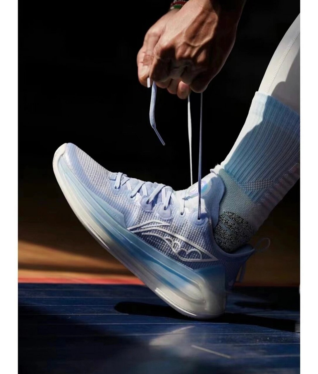 李宁利刃3v2 439李宁利刃3v2 口粮实战好鞋 全新配盒发,默认微瑕,实战