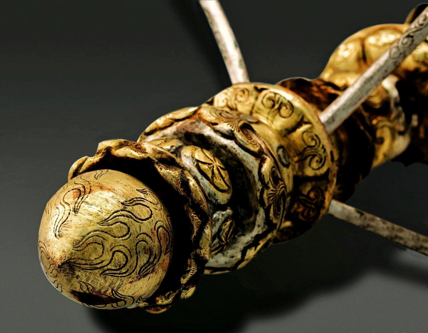 银花双轮十二环锡杖·64件首批禁止出国国宝 唐 | 鎏金迎真身银金花