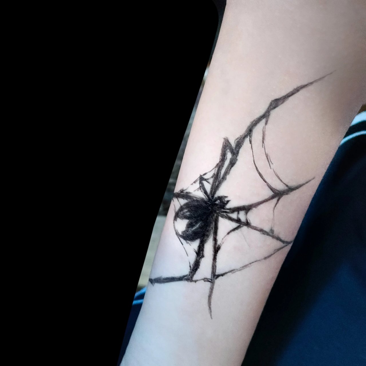 手绘9915蜘蛛纹身