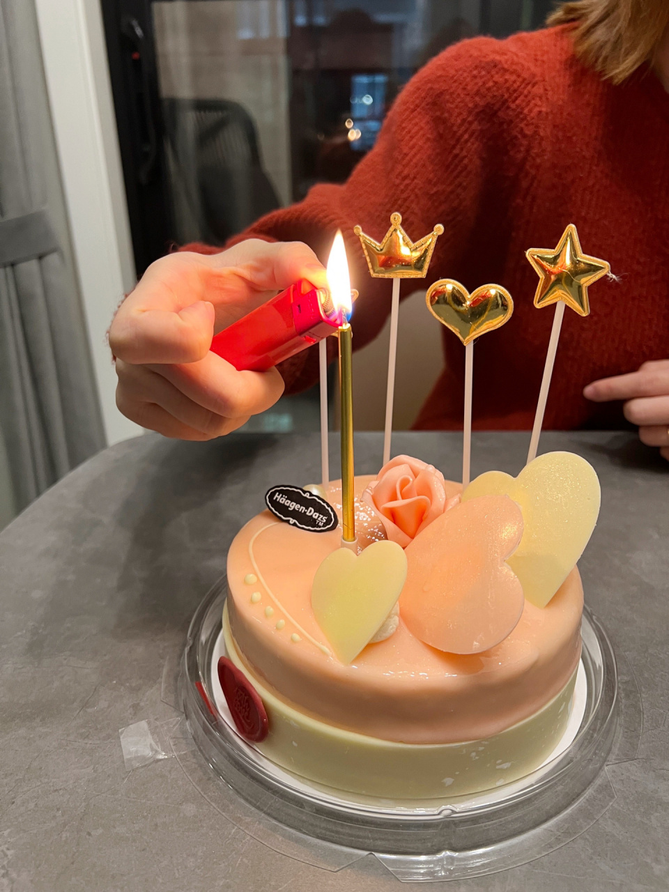 哈根达斯冰激凌蛋糕(玫瑰心语) 今年生日本来不打算发圈了, 结果老公