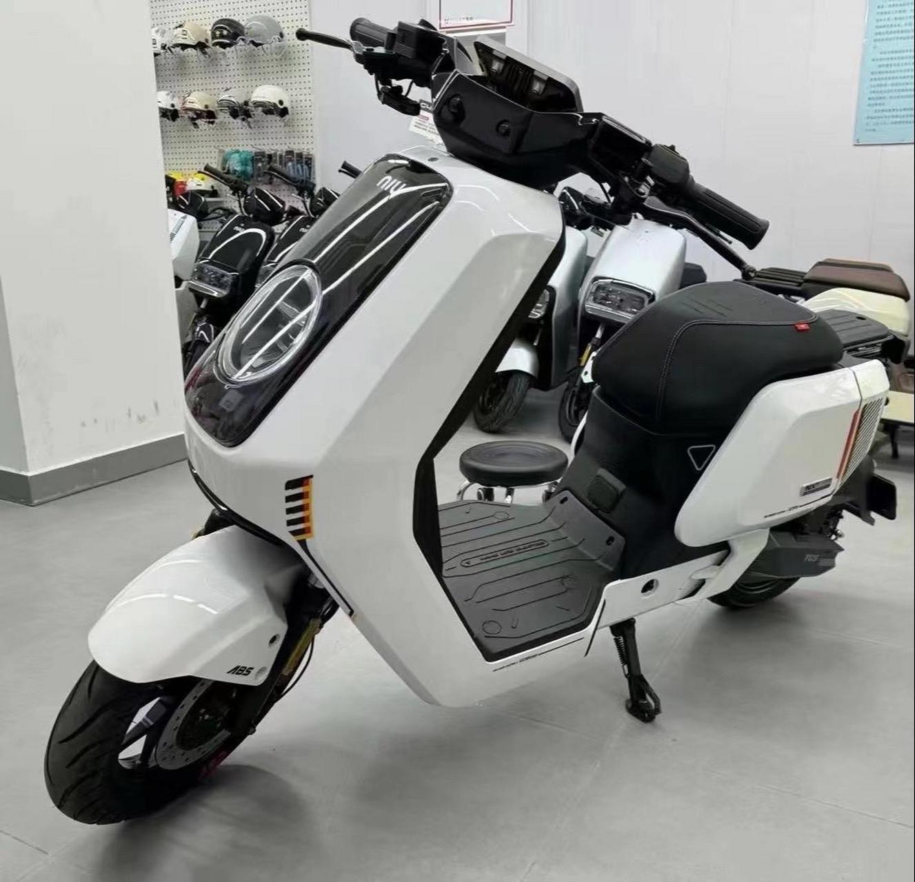 又省了一大笔,电动车贴膜要好几百?