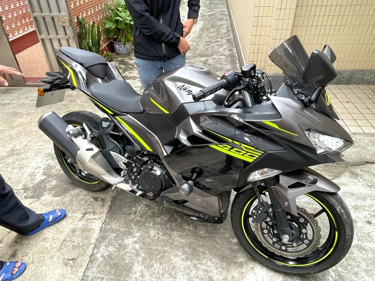 已售 21款川崎ninja400 星辰灰 21款川崎ninja400 星辰灰 原厂无限速