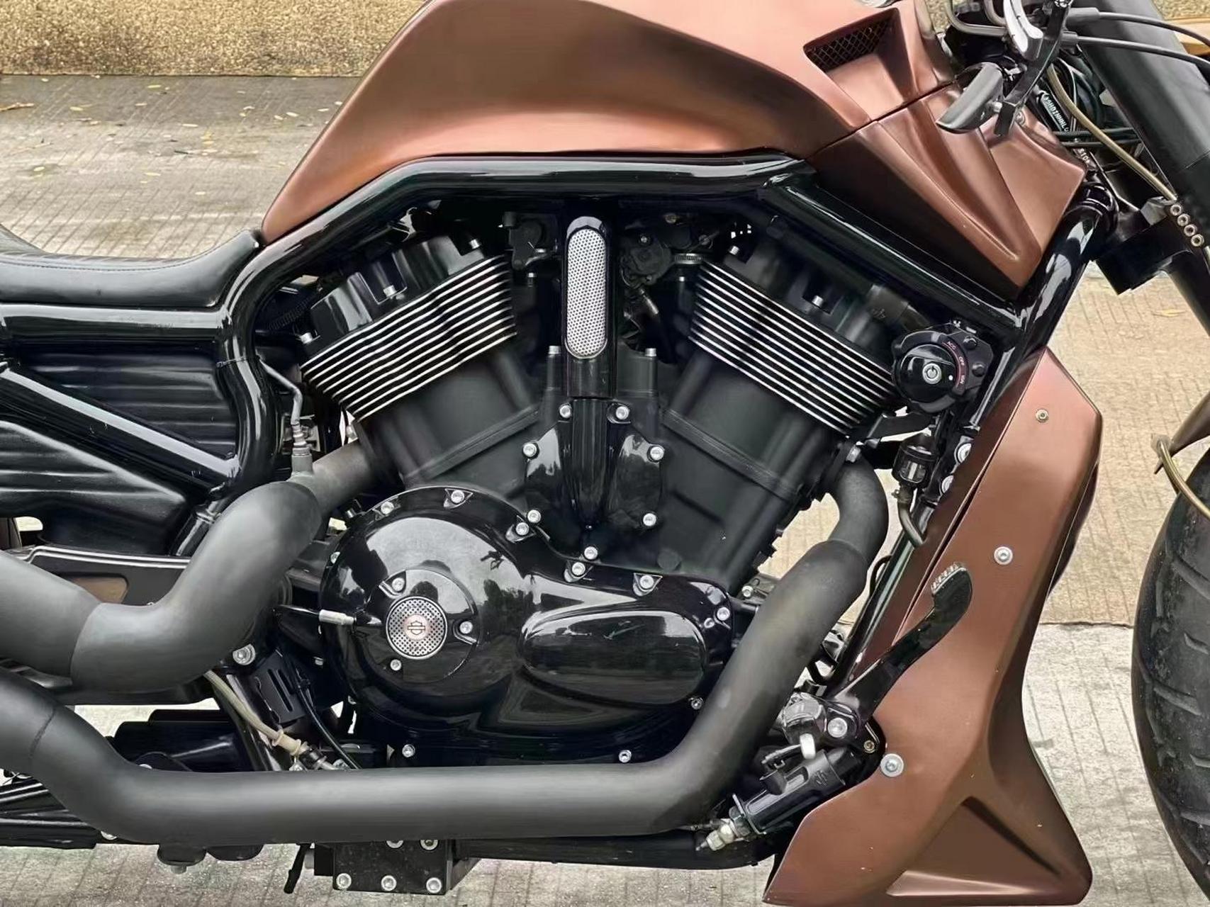 哈雷定制金刚狼 保时捷合作1250水冷发动机 前180后360宽胎 防盗芯片